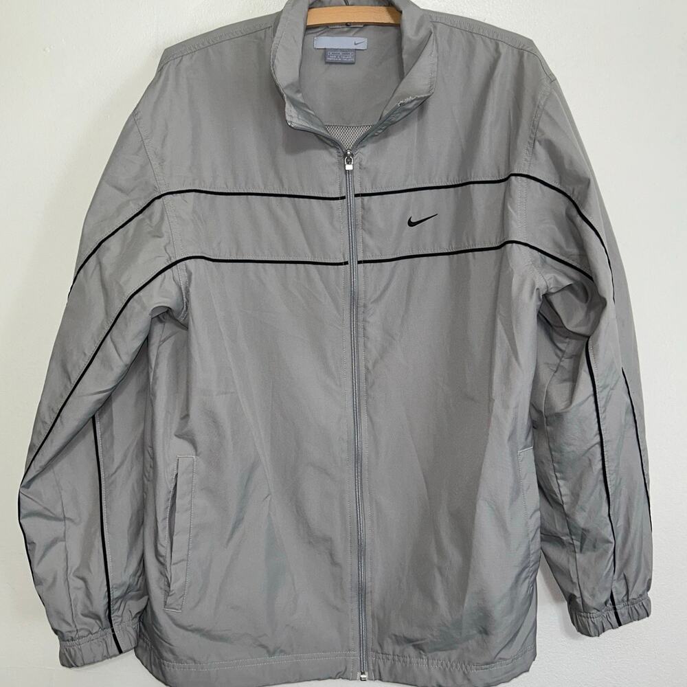 Nike Men's Medium Gray Running Windbreaker